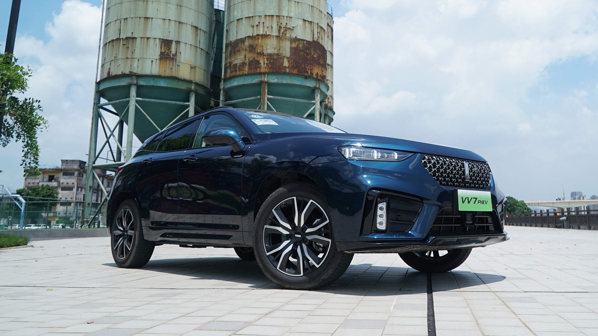 vv7 phev