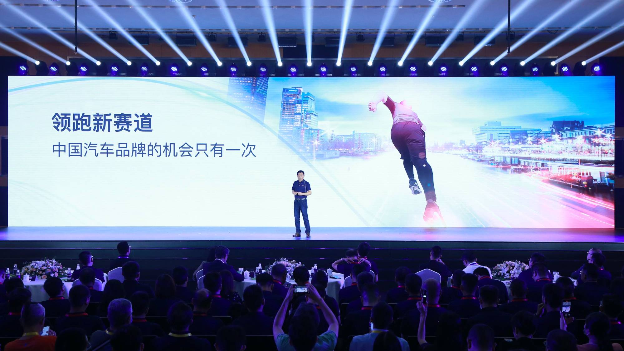 2025澳门濠江免费资料,澳门濠江的未来展望，免费资料的探索与机遇（关键词，澳门濠江、免费资料、2025）