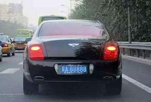 7777788888精准跑狗图正版,探索正版精准跑狗图，揭秘77777与88888的魅力所在